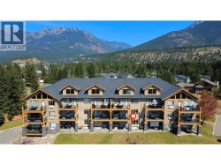 700 BIGHORN Boulevard Unit# 713 E Radium Hot Springs, BC V0B 1M0