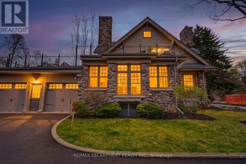 3083 Lakeshore Road, Burlington, ON 