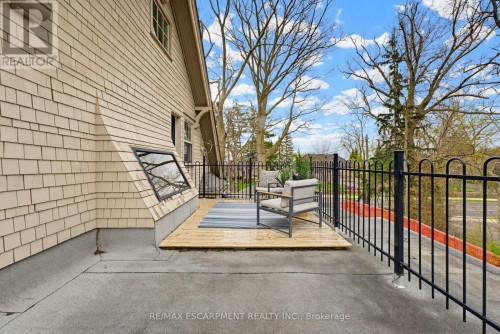 3083 Lakeshore Road, Burlington, ON 