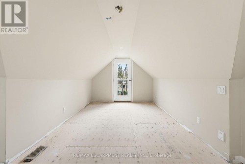 3083 Lakeshore Road, Burlington, ON 