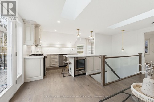 3083 Lakeshore Road, Burlington, ON 
