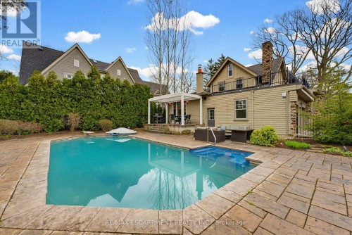 3083 Lakeshore Road, Burlington, ON 