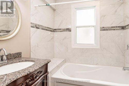 13 Lewis Street, Hamilton, ON 