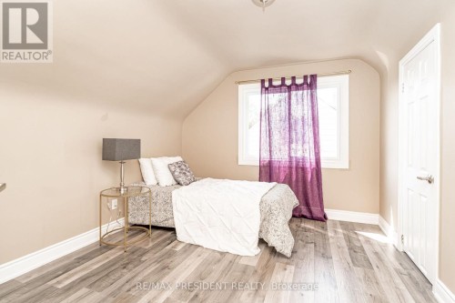 13 Lewis Street, Hamilton, ON 