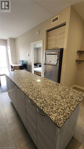 280 LESTER Street Unit# 418 , Waterloo, Ontario N2L 3W5 3