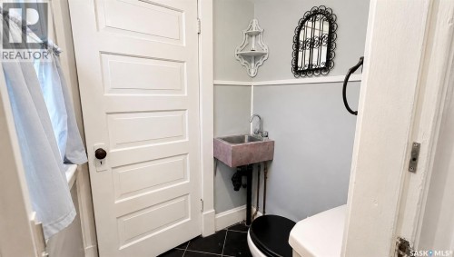 203 2Nd Avenue N, Harris, SK 