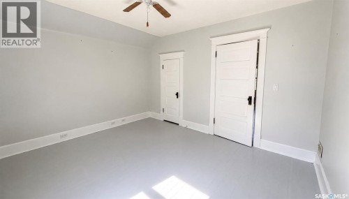 203 2Nd Avenue N, Harris, SK 