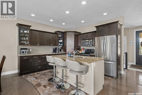 18 2805 Lakeview Drive, Prince Albert, SK 