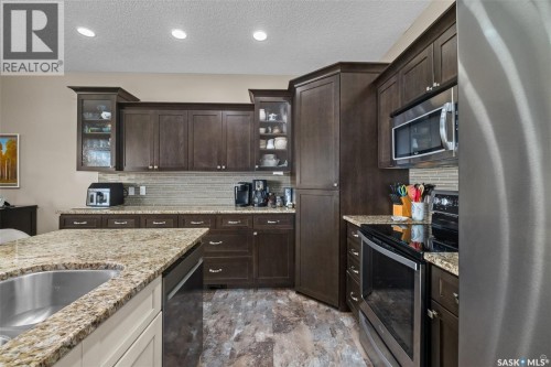 18 2805 Lakeview Drive, Prince Albert, SK 