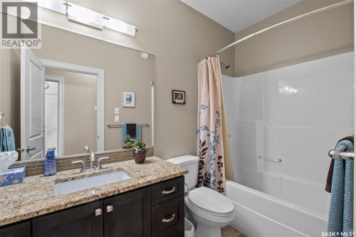 18 2805 Lakeview Drive, Prince Albert, SK 