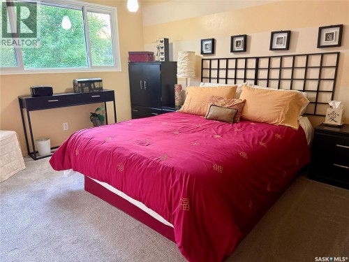 42 Spinks Drive, Saskatoon, SK 