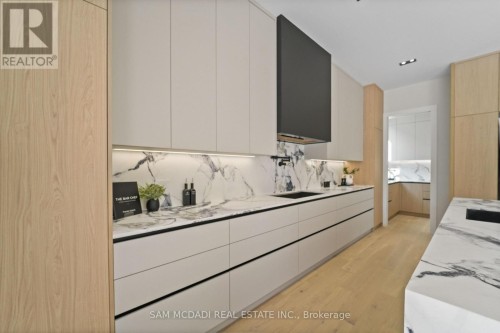 362 Meadow Wood Lane, Mississauga, ON 