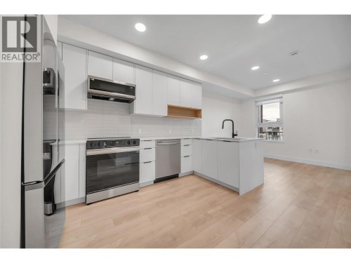 620 Coronation Avenue Unit# 502  Kelowna, BC V1Y 7A5