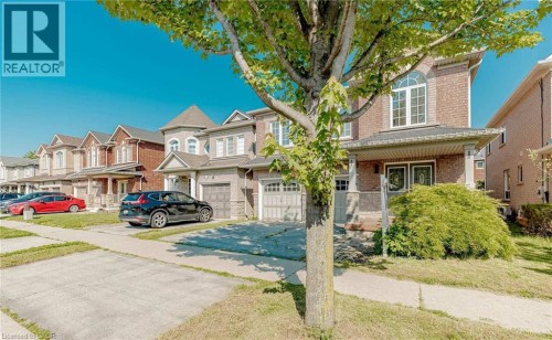 2452 Pathfinder Drive, Burlington, ON 