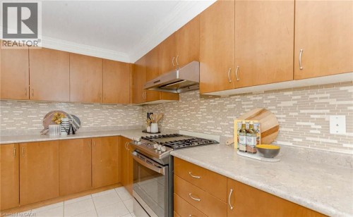 2452 Pathfinder Drive, Burlington, ON 