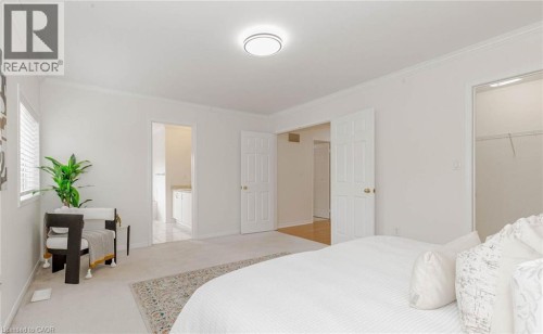 2452 Pathfinder Drive, Burlington, ON 