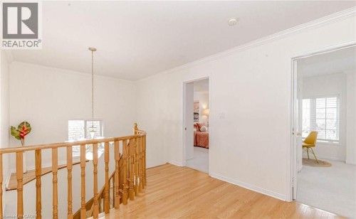 2452 Pathfinder Drive, Burlington, ON 