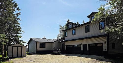 38 Thorvaldson Dr, Arnes, MB 