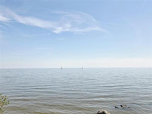 38 Thorvaldson Dr, Arnes, MB 
