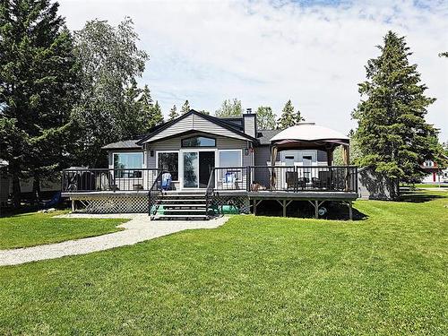 38 Thorvaldson Dr, Arnes, MB 