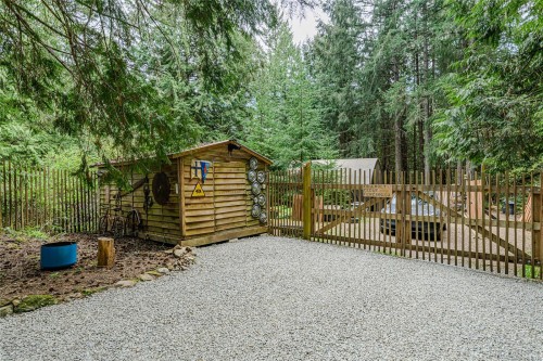 129 Mariko Pl, Salt Spring, BC 