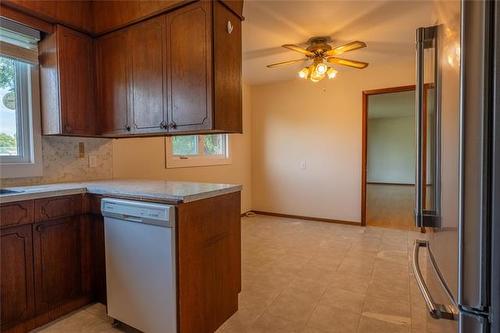 139 Borden Ave, Winnipeg, MB 