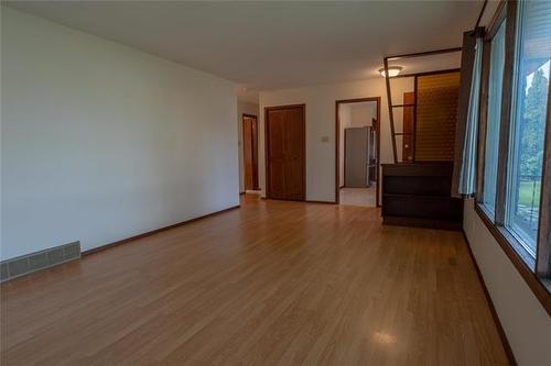 139 Borden Ave, Winnipeg, MB 