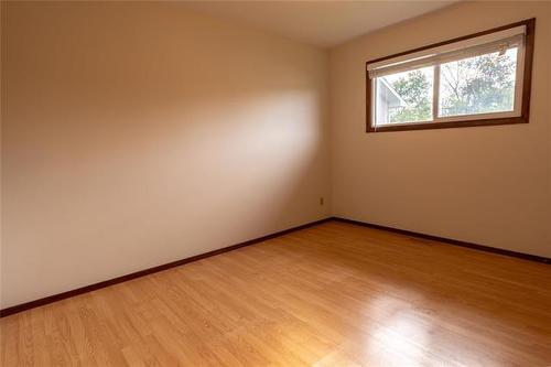 139 Borden Ave, Winnipeg, MB 