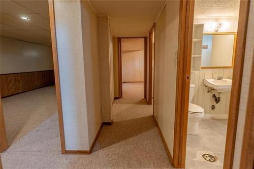 139 Borden Ave, Winnipeg, MB 
