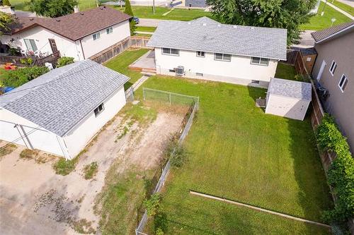 139 Borden Ave, Winnipeg, MB 