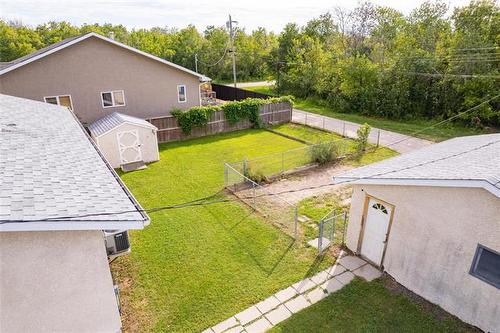 139 Borden Ave, Winnipeg, MB 