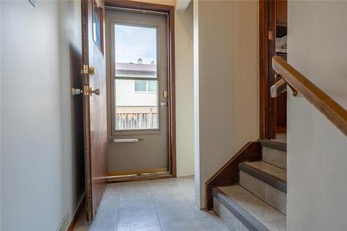 139 Borden Ave, Winnipeg, MB 