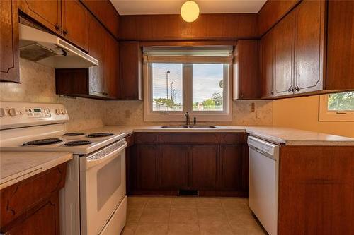 139 Borden Ave, Winnipeg, MB 