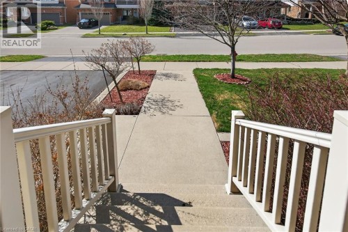 View of yard with a residential view - 97 Sirente Drive, Hamilton, ON 