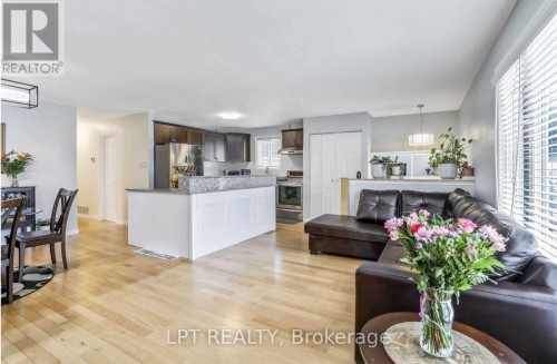 UPPER- 451 BRIGADOON DRIVE , Hamilton, Ontario L9C 6C8 3