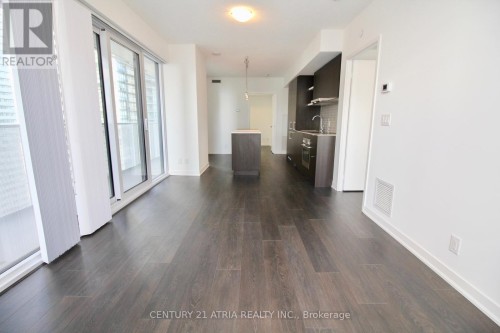 2510 - 100 HARBOUR STREET , Toronto, Ontario M5J 0B5 4