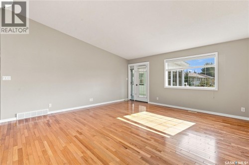 5012 Central Avenue, Waldheim, SK 