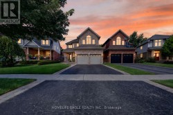 12 KENSINGTON TRAIL Barrie, ON L4N 0K5
