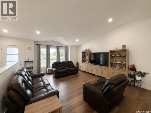 218 Kestrel Court, Rosthern, SK 