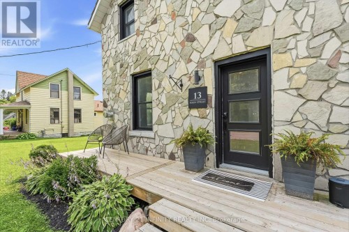 13 Main Street, Cavan Monaghan, ON 
