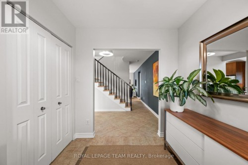 642 Tillbury Avenue W, Ottawa, ON 