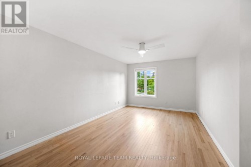 642 Tillbury Avenue W, Ottawa, ON 