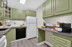 Plenty cabinet space! - 
