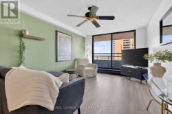 Laminate flooring. - 