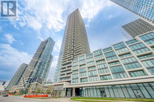 1811 - 950 PORTAGE PARKWAY  Vaughan, ON L4K 0J7