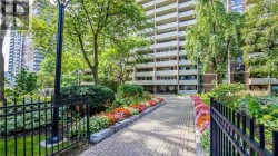 2216 - 40 HOMEWOOD AVENUE  Toronto, ON M4Y 2K2