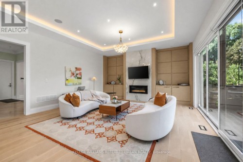 130 Upper Canada Drive, Toronto, ON 