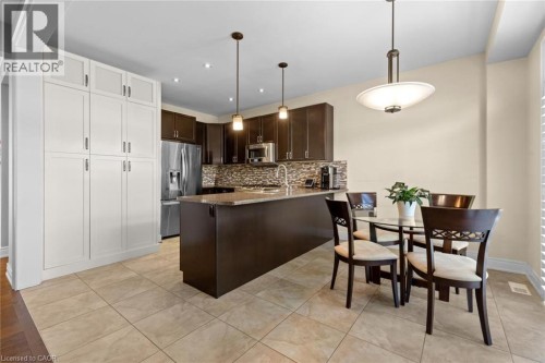 215 Vinton Road, Ancaster, ON 