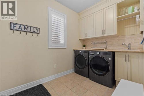 215 Vinton Road, Ancaster, ON 