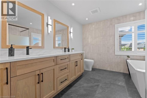 215 Vinton Road, Ancaster, ON 